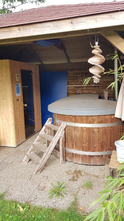 Апартаменты Logeerruimte In Gerenoveerde Boerderij In Wachtum Экстерьер фото