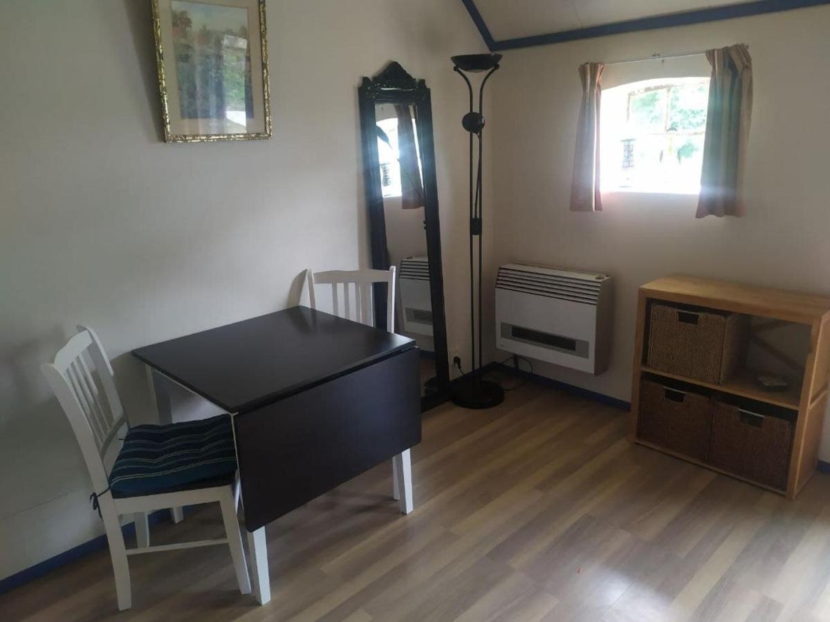 Апартаменты Logeerruimte In Gerenoveerde Boerderij In Wachtum Экстерьер фото